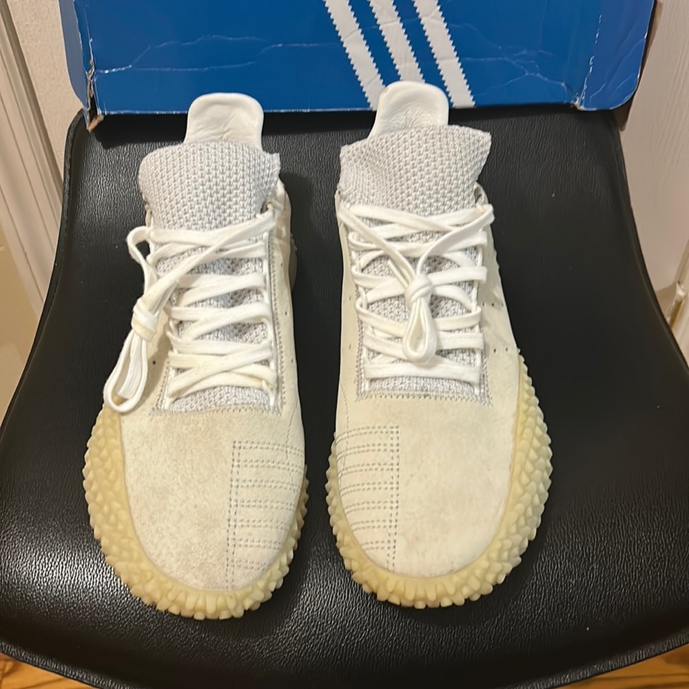 Adidas Kamada "Pearl White" Size 9.5